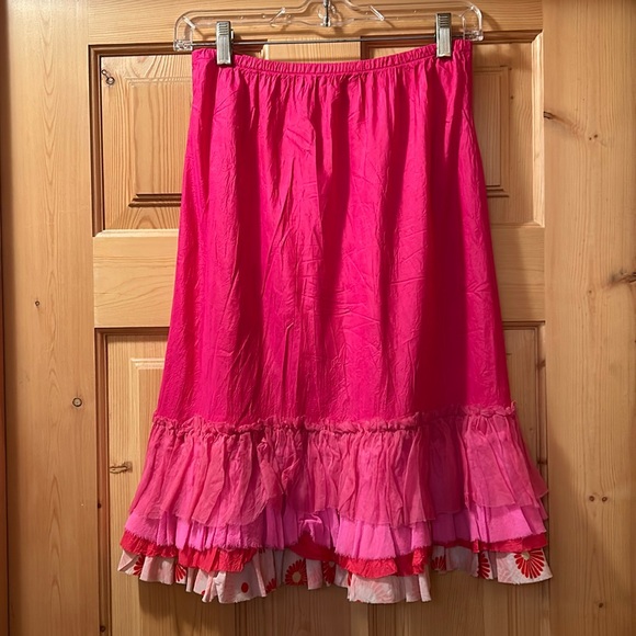 Dosa Dresses & Skirts - Dosa size 2 hot pink silk ruffle trim skirt